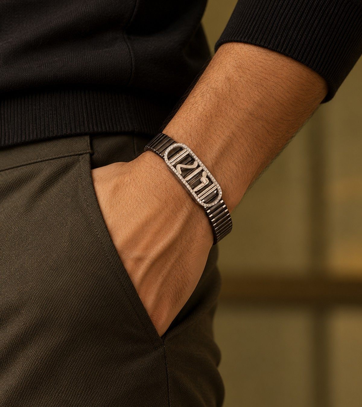 Men's bracelet in 925 silver worn with a black knit - Vilva Jewels Coimbatore